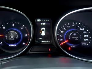 HYUNDAI Maxcruz - Vista 12