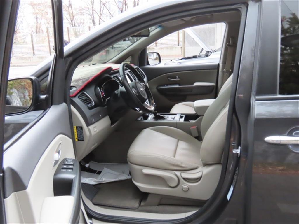 KIA Carnival 2016 - Importación desde Corea - HF Imports Iquique - Foto 13