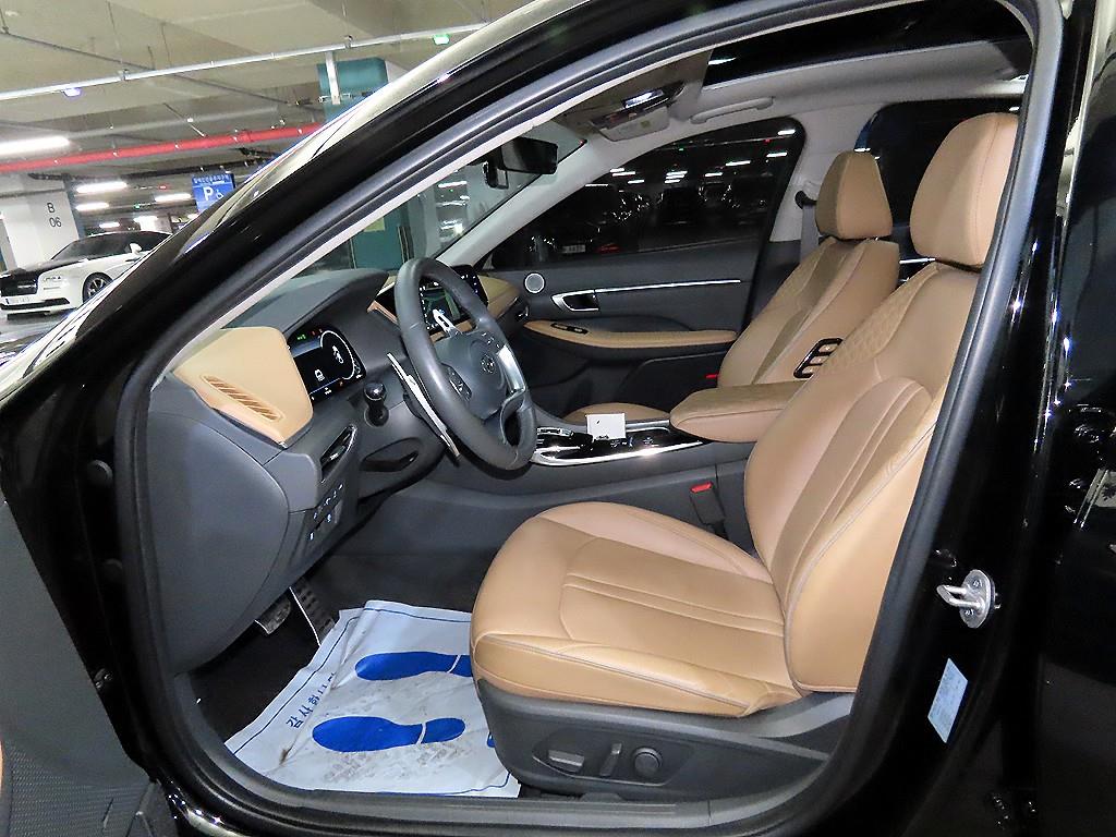 HYUNDAI Sonata - Vista 6