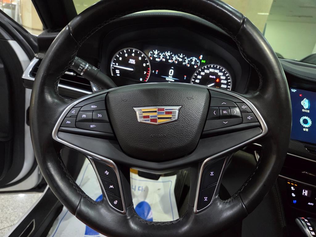 Cadillac CT6 - Vista 9