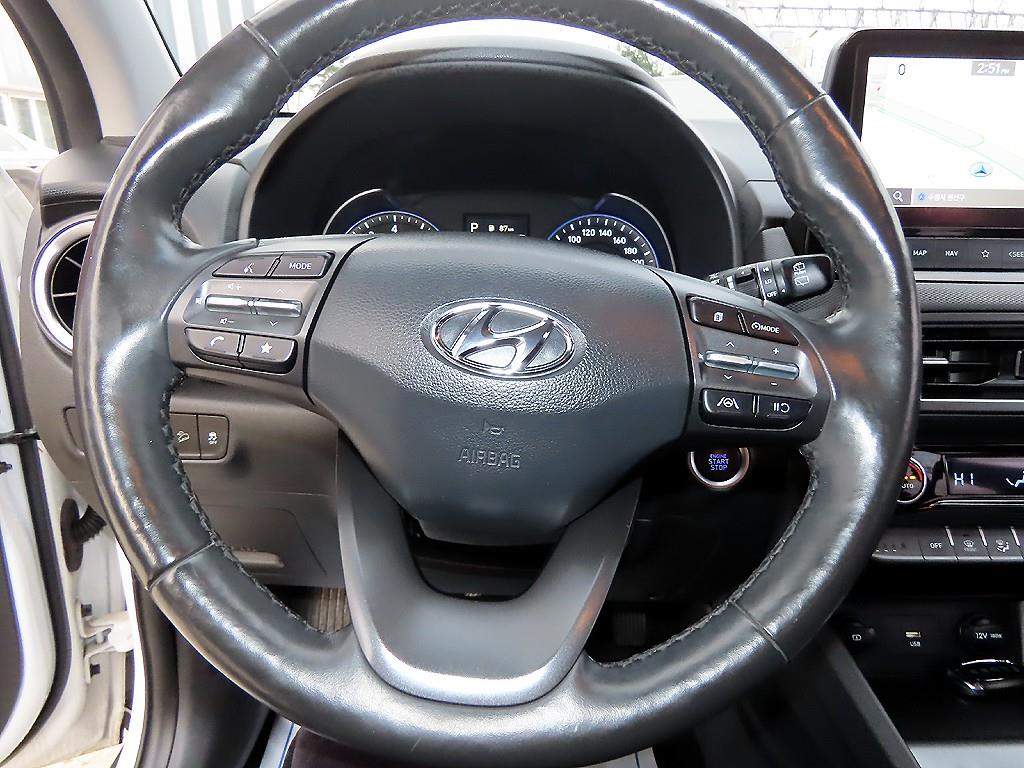 HYUNDAI Kona - Vista 8