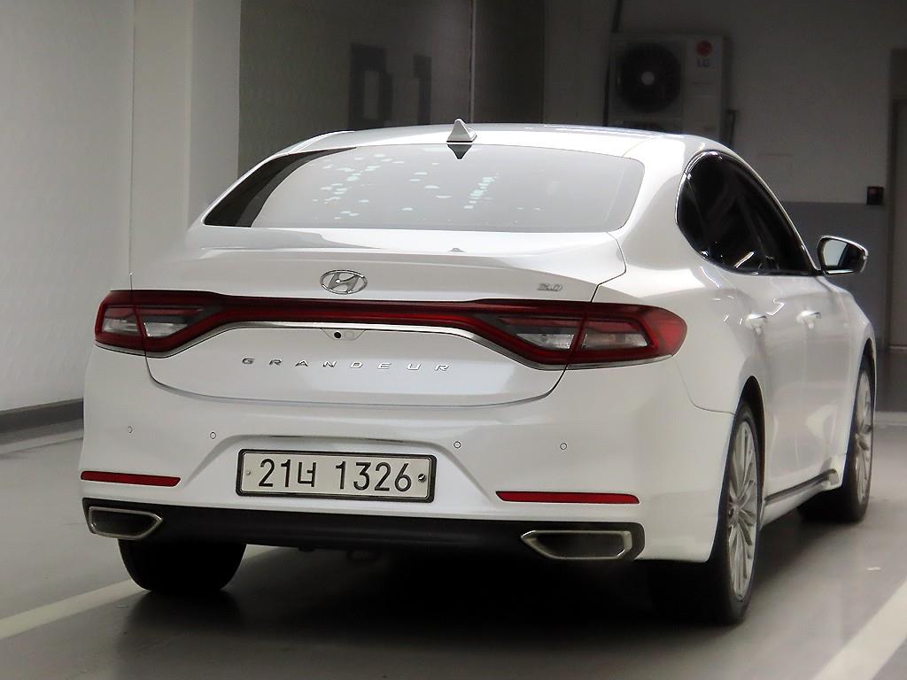 HYUNDAI Grandeur - Vista 4