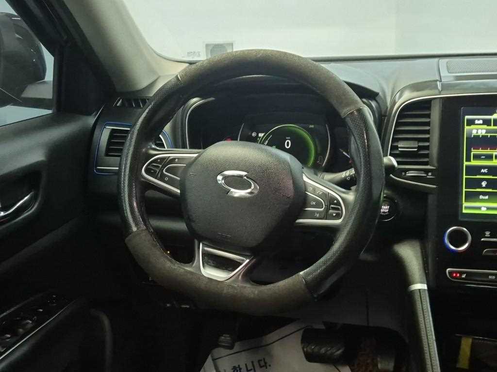 SAMSUNG QM6 - Vista 9