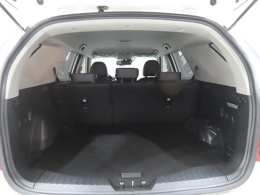 Ssangyong Tivoli 2022 Blanco - Importación desde Corea - HF Imports Iquique - Foto 9