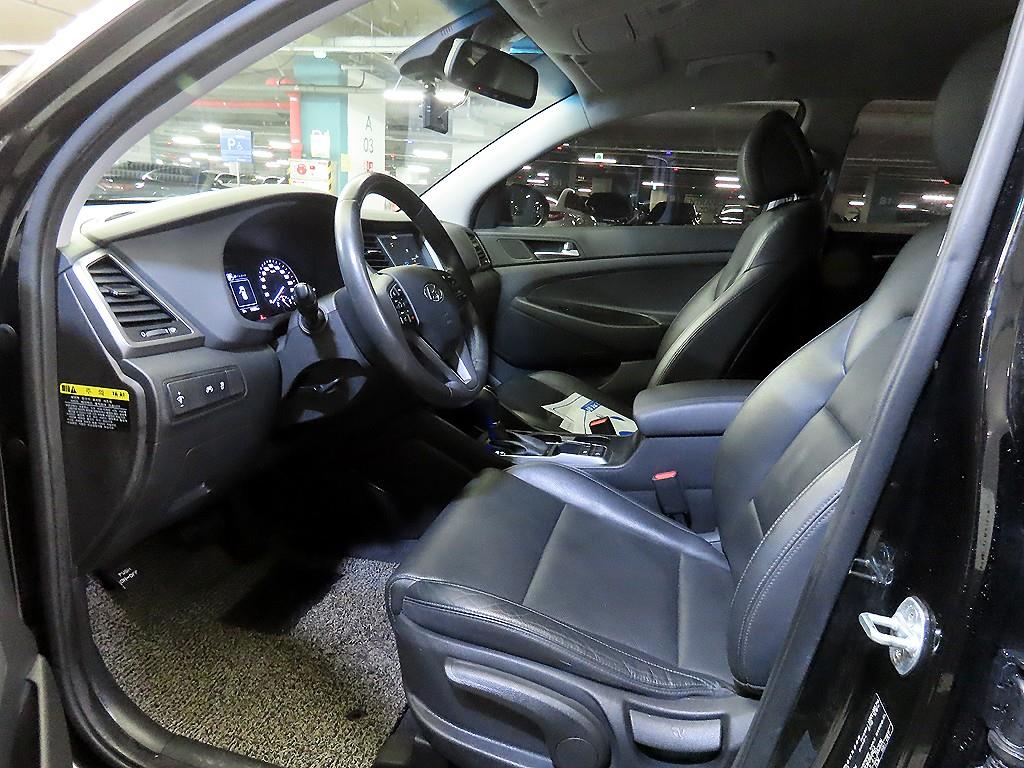 HYUNDAI Tucson - Vista 6