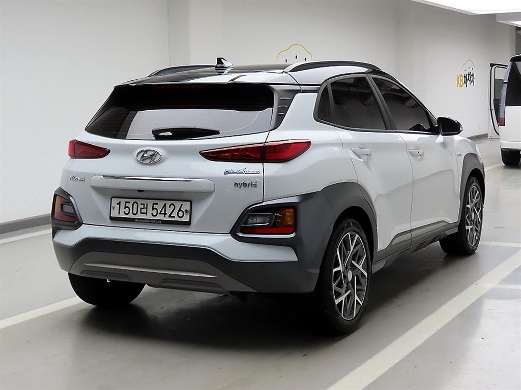 HYUNDAI Kona - Vista 4