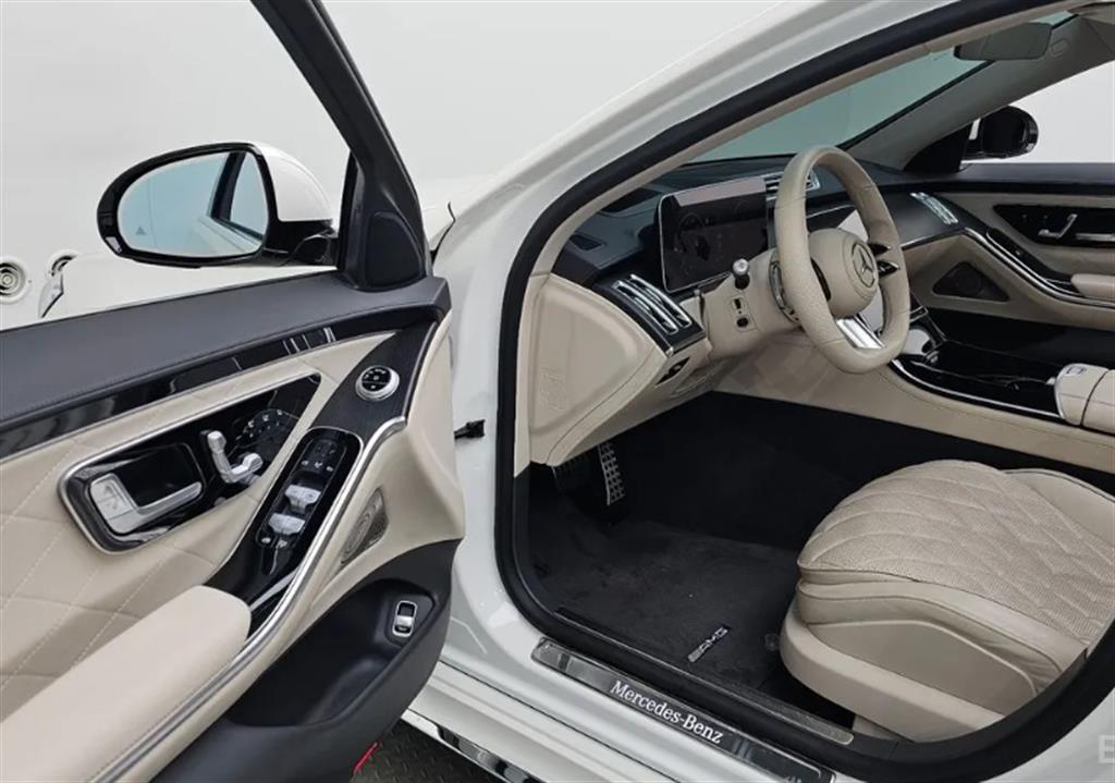 Mercedes Benz S Class - Vista 12