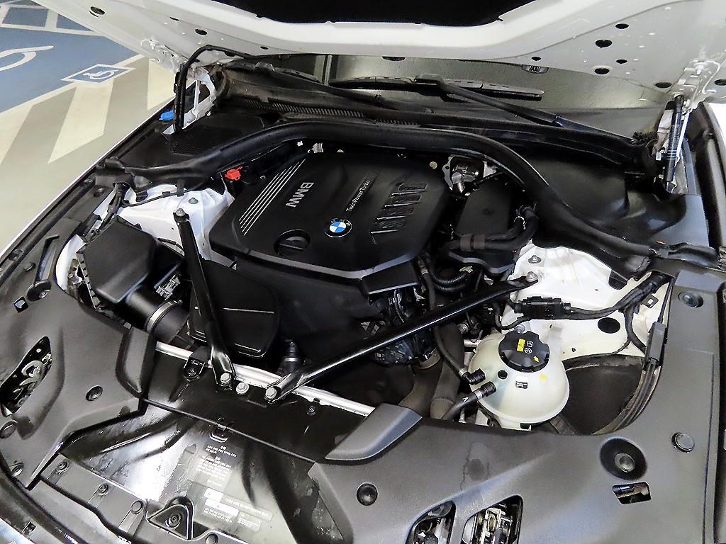 BMW 5 Series 2018 Blanco - Importación desde Corea - HF Imports Iquique - Foto 19