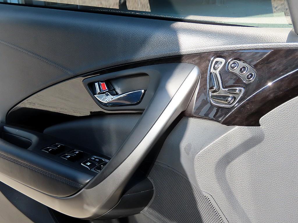 HYUNDAI Grandeur - Vista 11