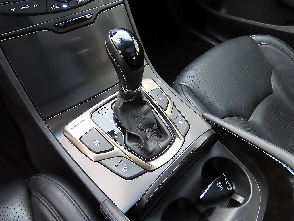 HYUNDAI Grandeur - Vista 10