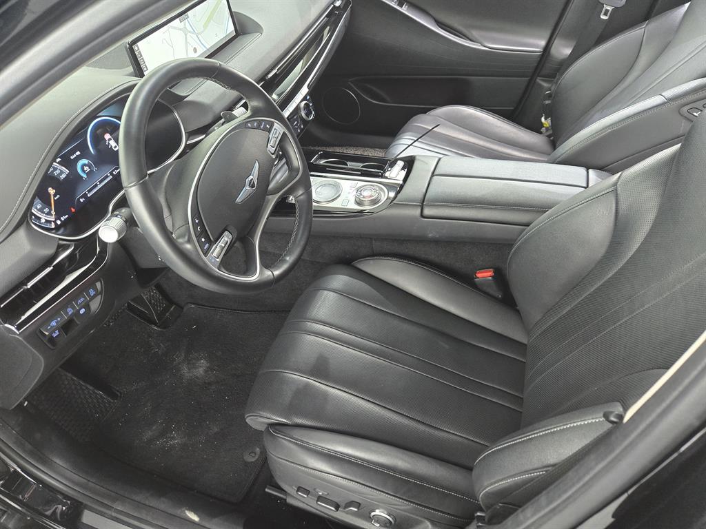 Genesis G80 - Vista 10