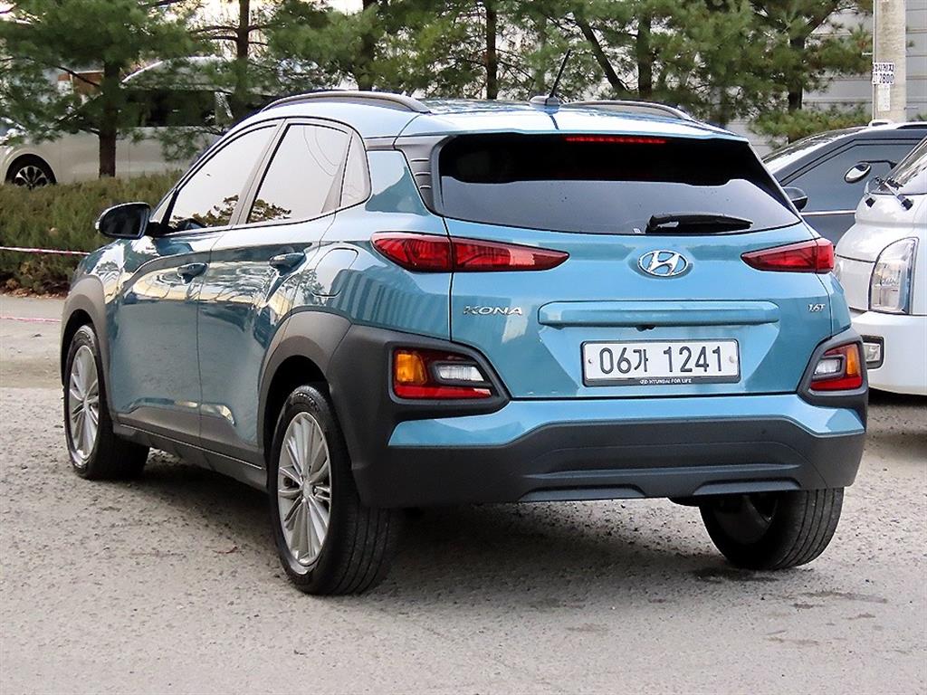 HYUNDAI Kona - Vista 3