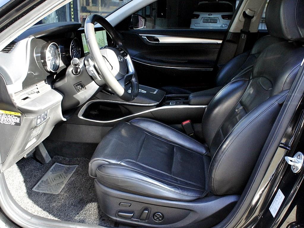 HYUNDAI Grandeur - Vista 9