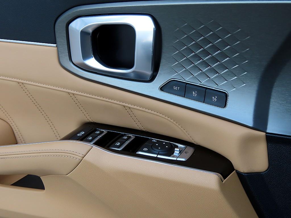 KIA Sorento - Vista 11