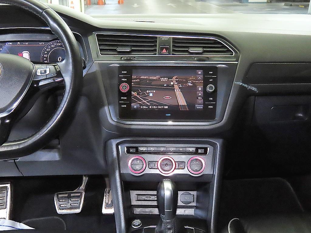 Volkswagen Tiguan - Vista 11