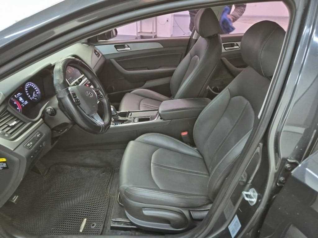 HYUNDAI Sonata - Vista 11