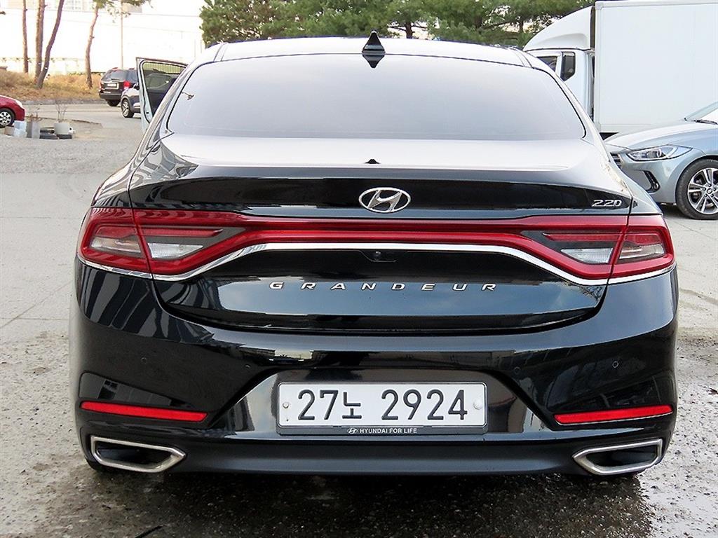 HYUNDAI Grandeur - Vista 4