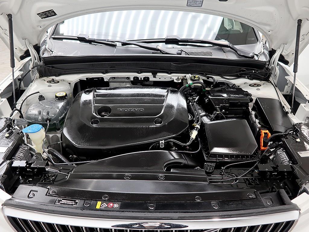 Volvo XC40 2021 Blanco - Importación desde Corea - HF Imports Iquique - Foto 7