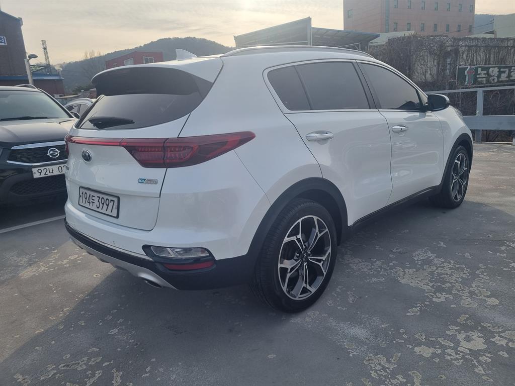 KIA Sportage - Vista 5