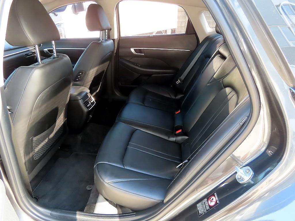 HYUNDAI Sonata - Vista 6