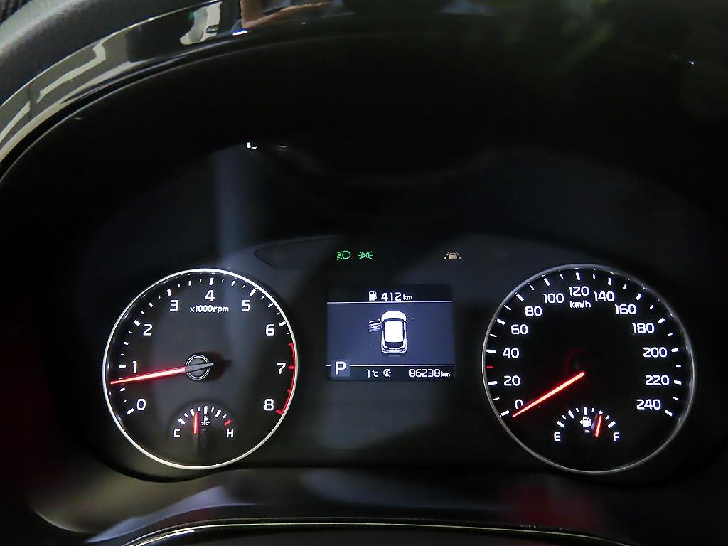 KIA Seltos - Vista 9