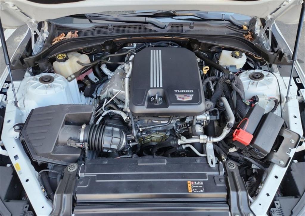 Cadillac CT4 - Vista 8