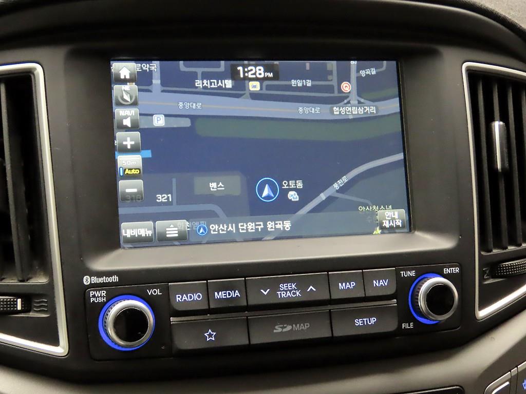 HYUNDAI Starex - Vista 9