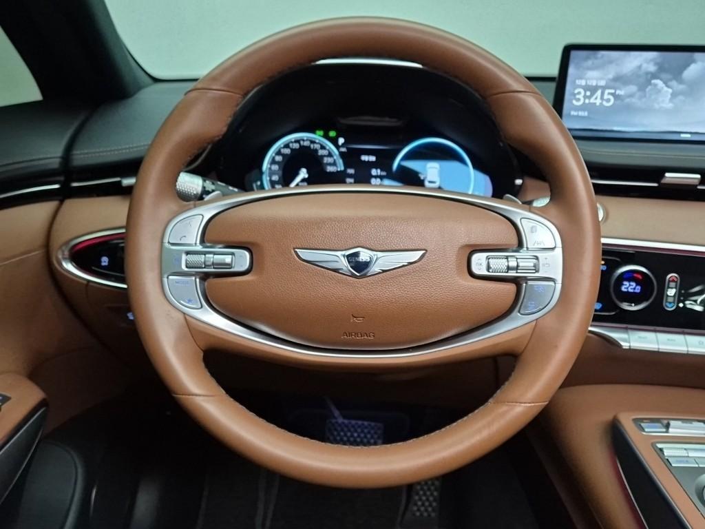 Genesis GV70 - Vista 9