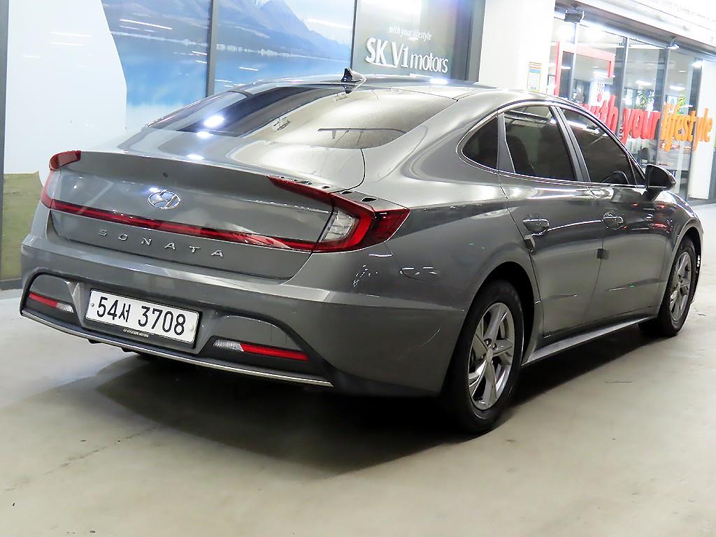 HYUNDAI Sonata - Vista 4