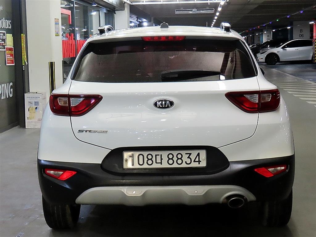 KIA Stonic - Vista 5
