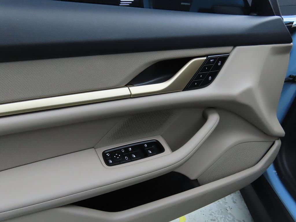 Porsche Taycan 2024 Azul - Importación desde Corea - HF Imports Iquique - Foto 15