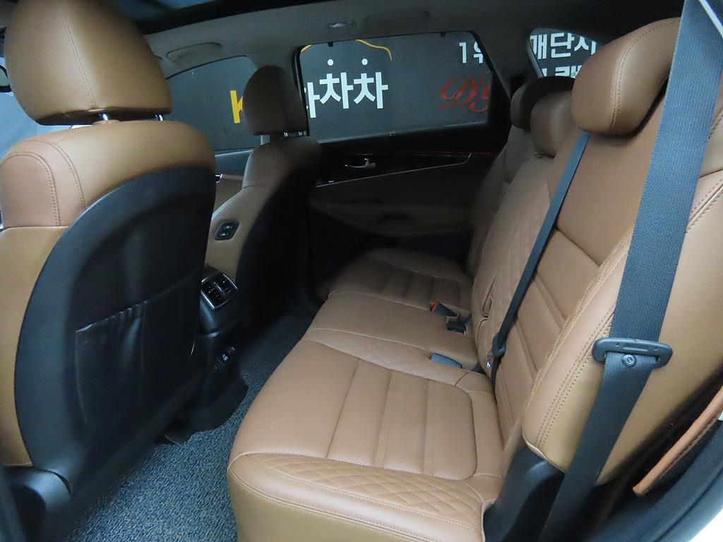 KIA Sorento - Vista 6