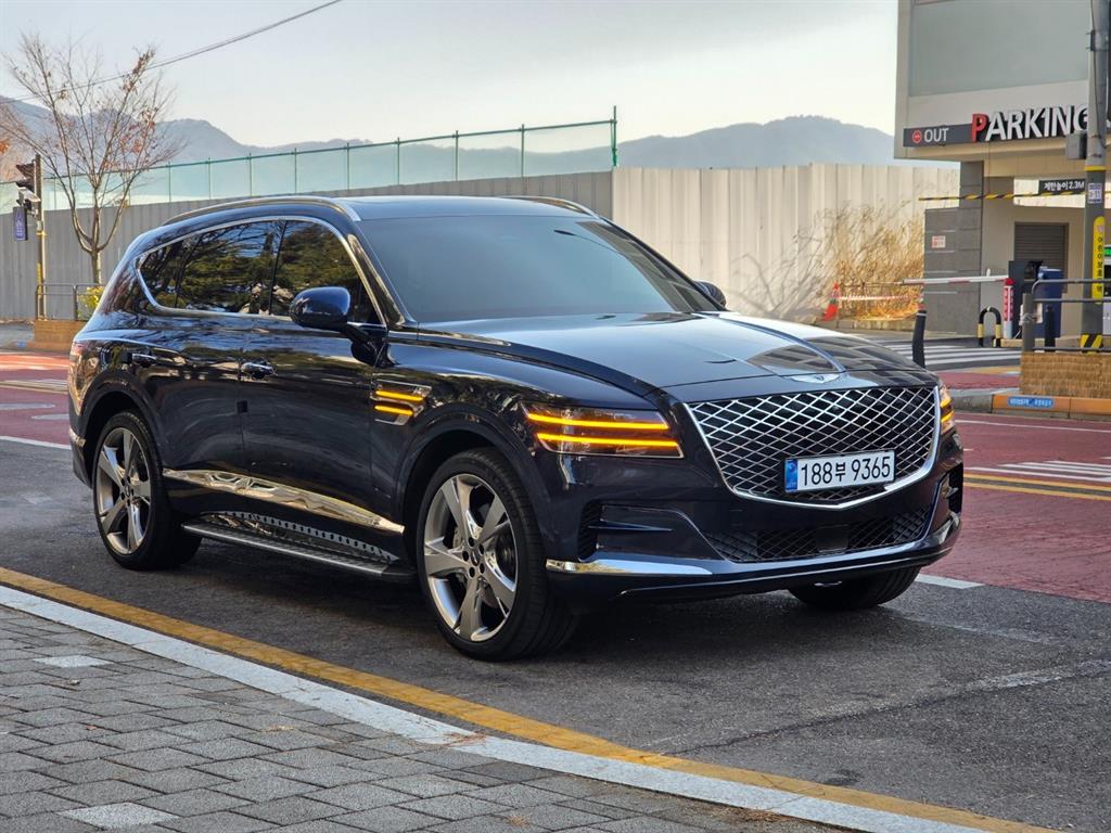 Genesis GV80 - Vista 7