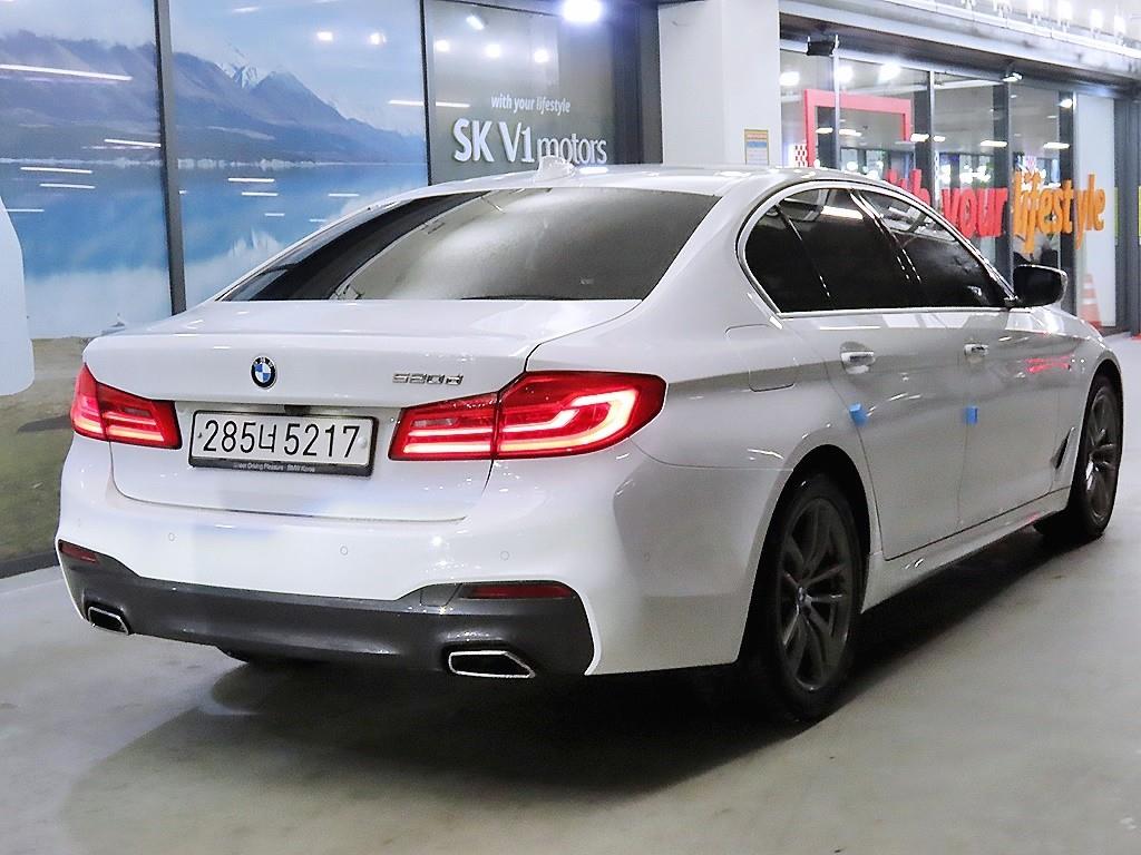 BMW 5 Series - Vista 4