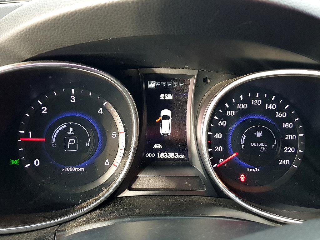 HYUNDAI Santa Fe - Vista 6