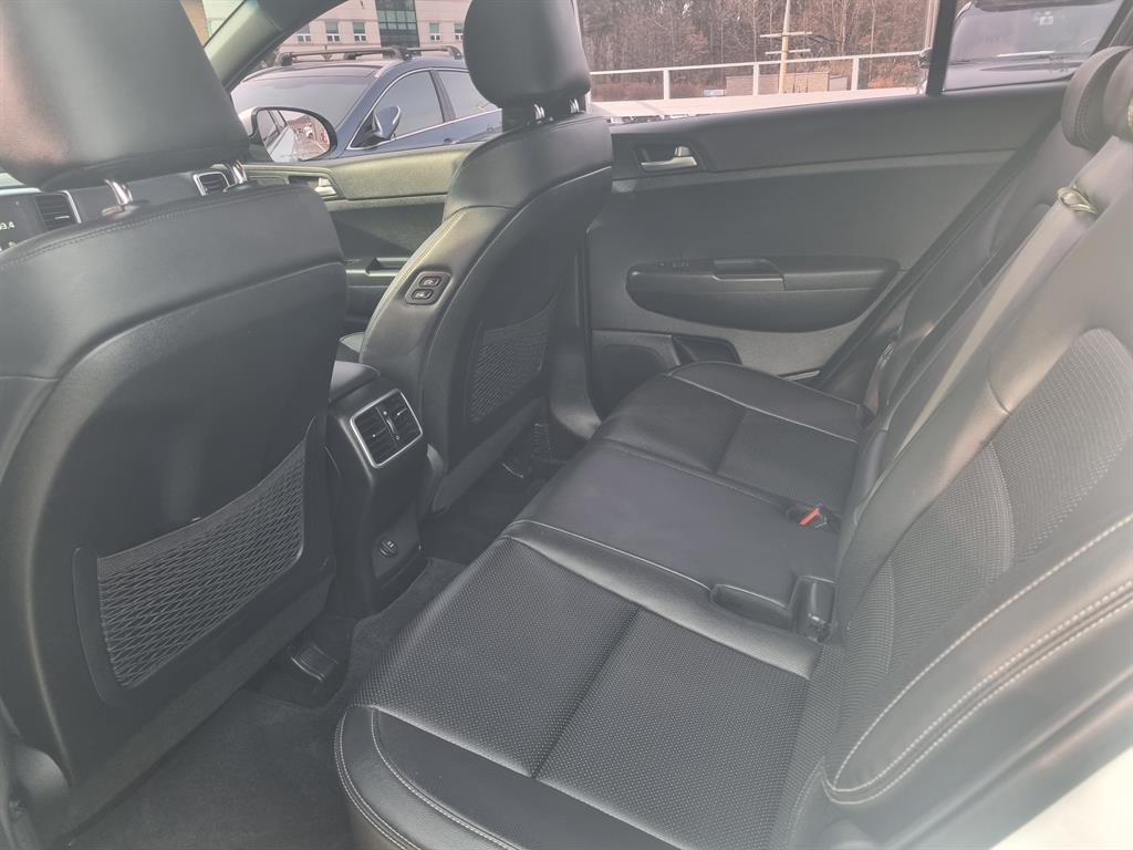 KIA Sportage - Vista 11