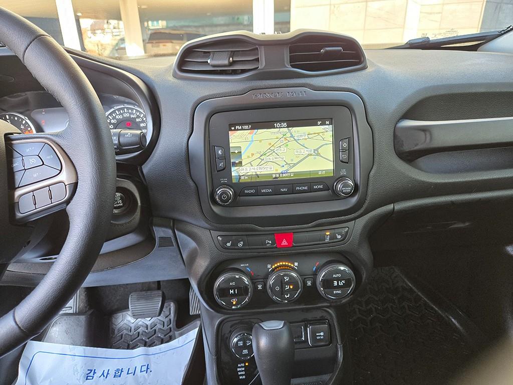 Jeep Renegade - Vista 10