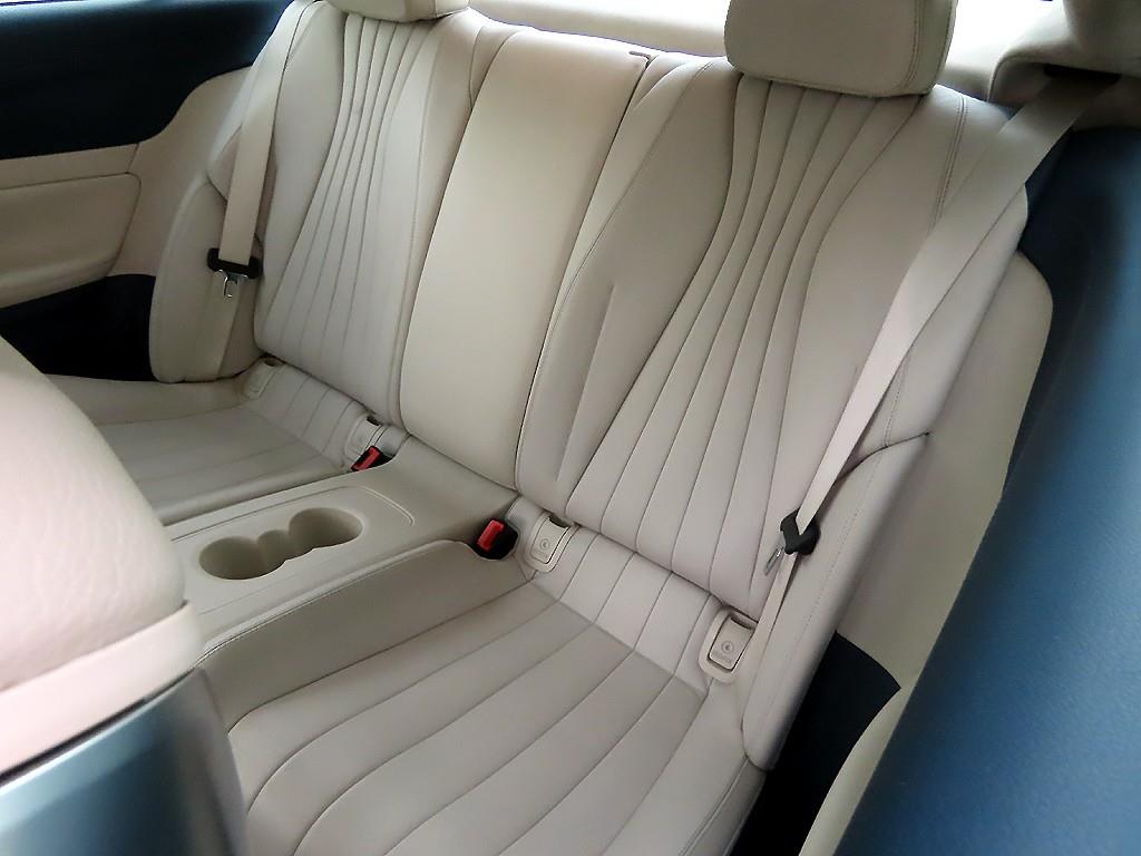 Mercedes Benz E class - Vista 6