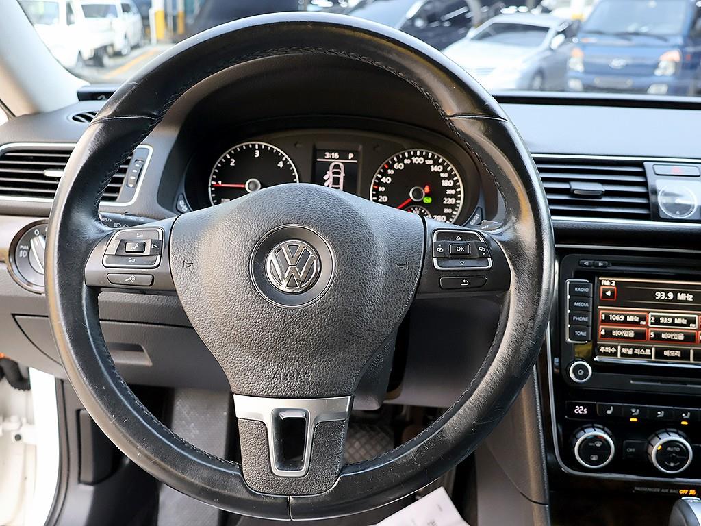 Volkswagen Passat 2015 Blanco - Importación desde Corea - HF Imports Iquique - Foto 8