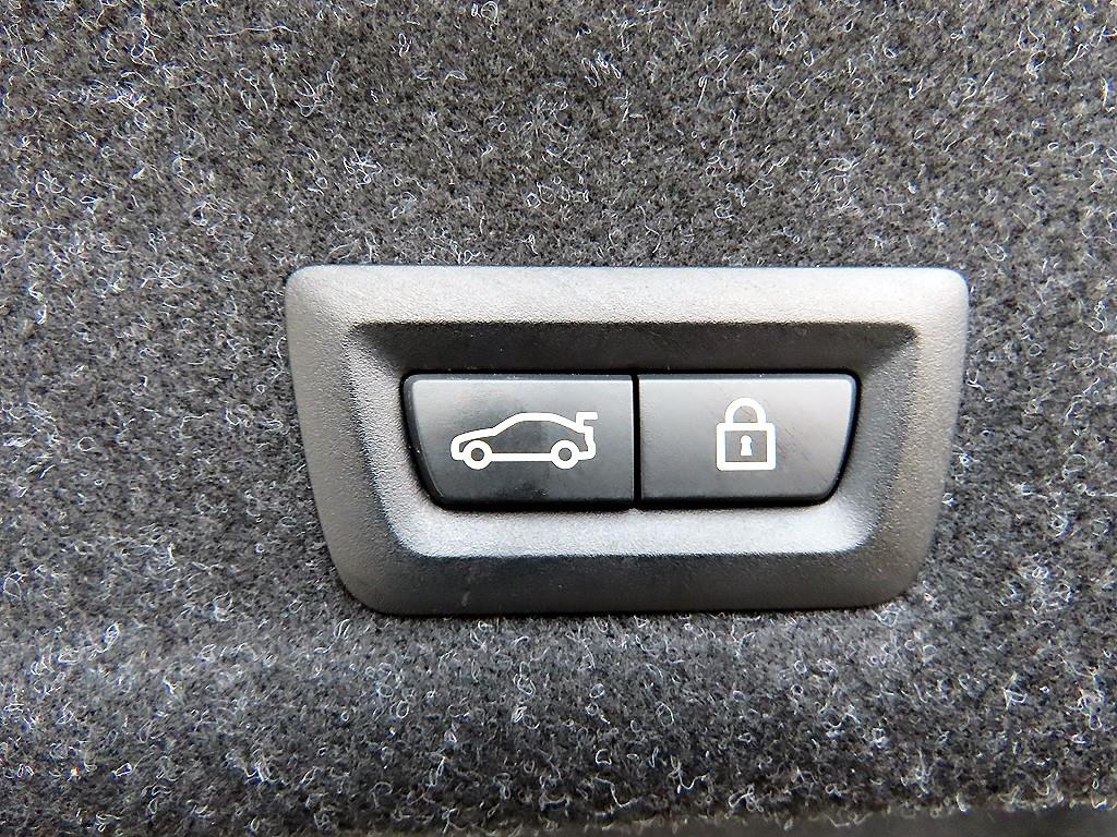 BMW 3 series 2021 Gris - Importación desde Corea - HF Imports Iquique - Foto 16