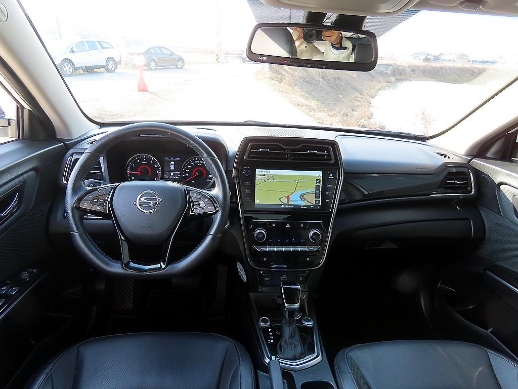 Ssangyong Tivoli - Vista 9