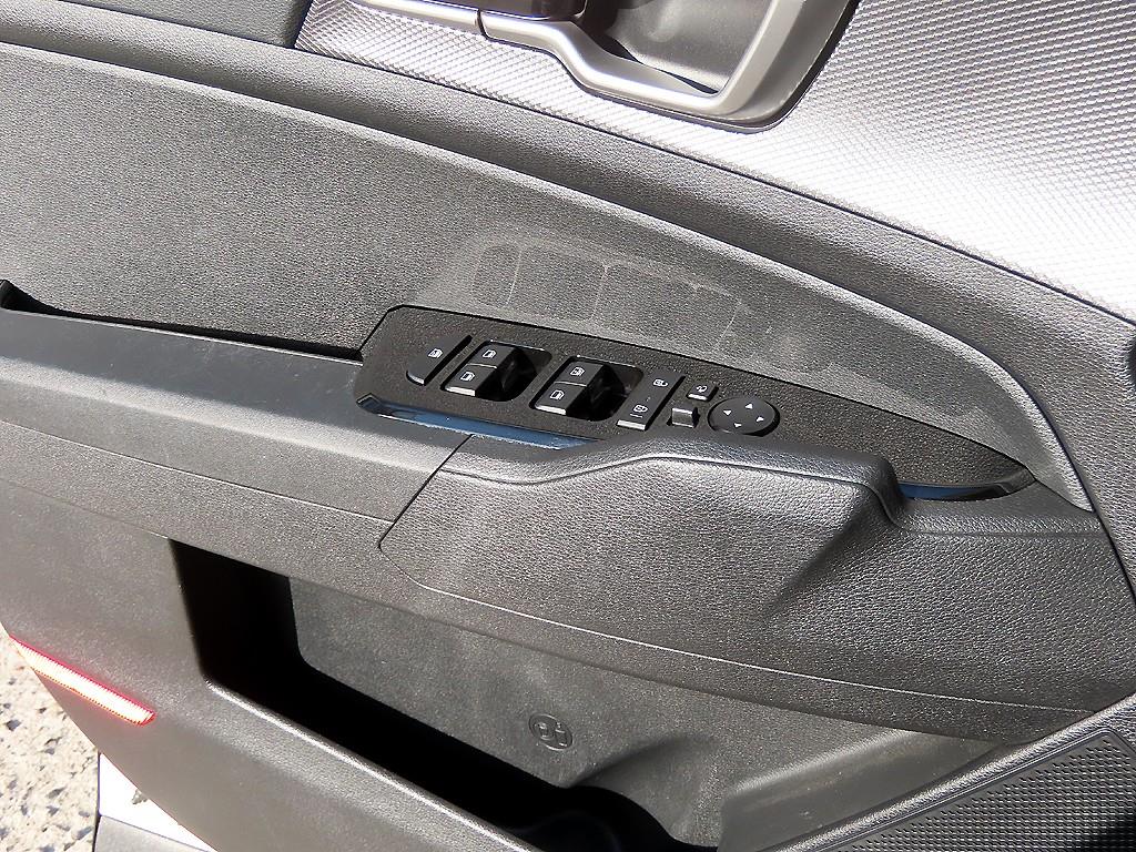 KIA Sportage - Vista 11
