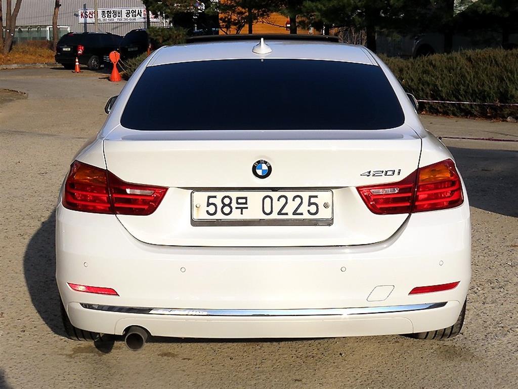 BMW 4 Series - Vista 9