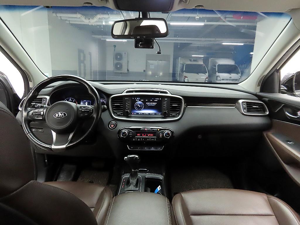 KIA Sorento - Vista 8