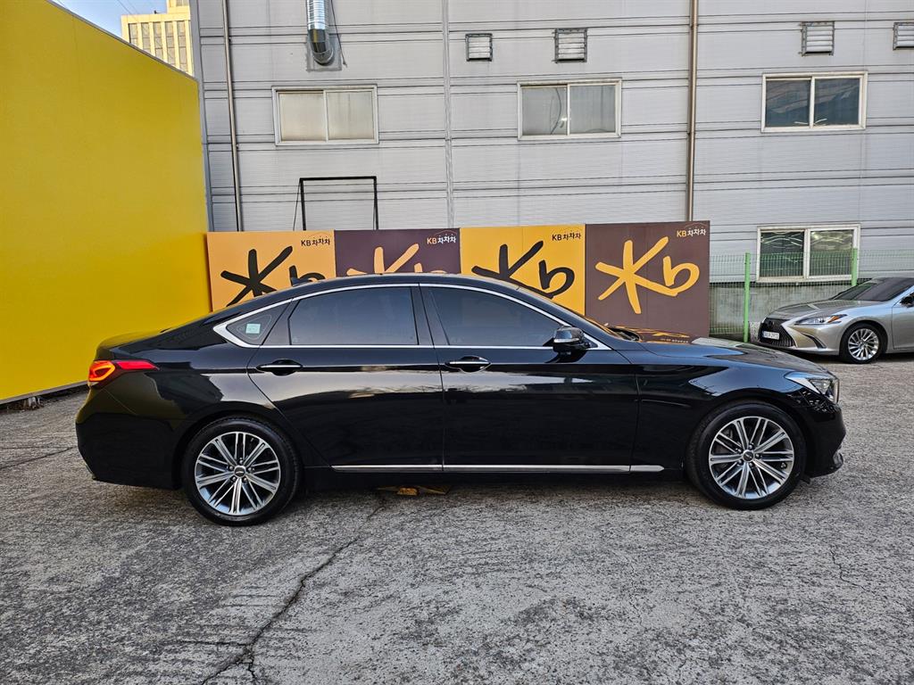 Genesis G80 - Vista 8