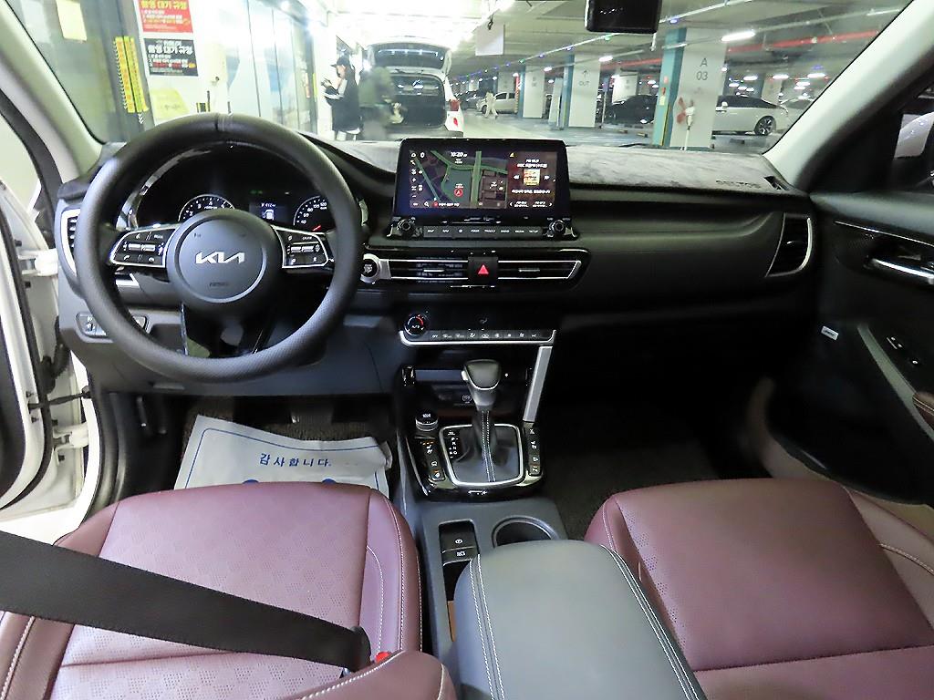 KIA Seltos - Vista 10