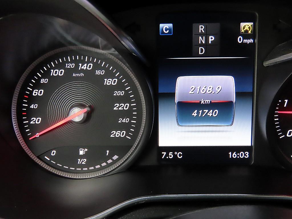 Mercedes Benz GLC Class - Vista 9