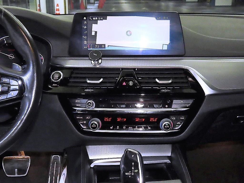 BMW 5 Series - Vista 11