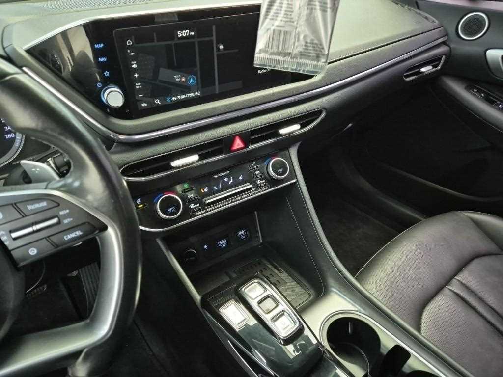 HYUNDAI Sonata - Vista 10