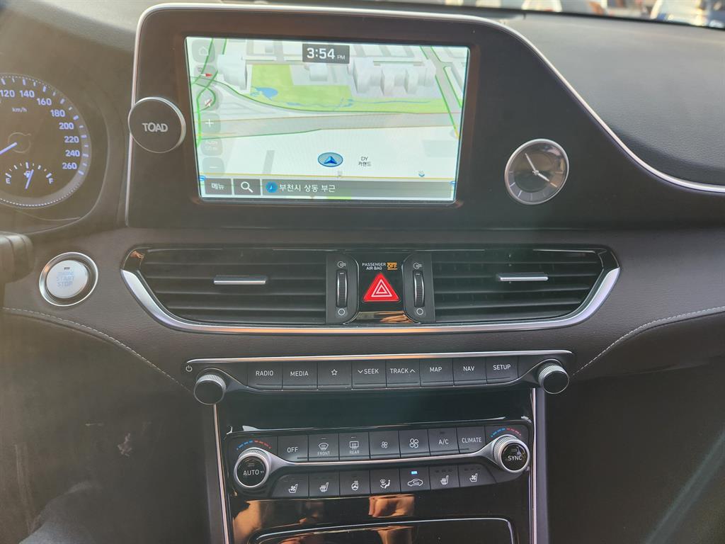 HYUNDAI Grandeur - Vista 11